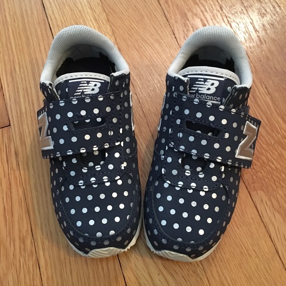 New Balance for crewcuts 220 Velcro sneakers (k9) New Balance for crewcuts 220 Velcro sneakers (k9)